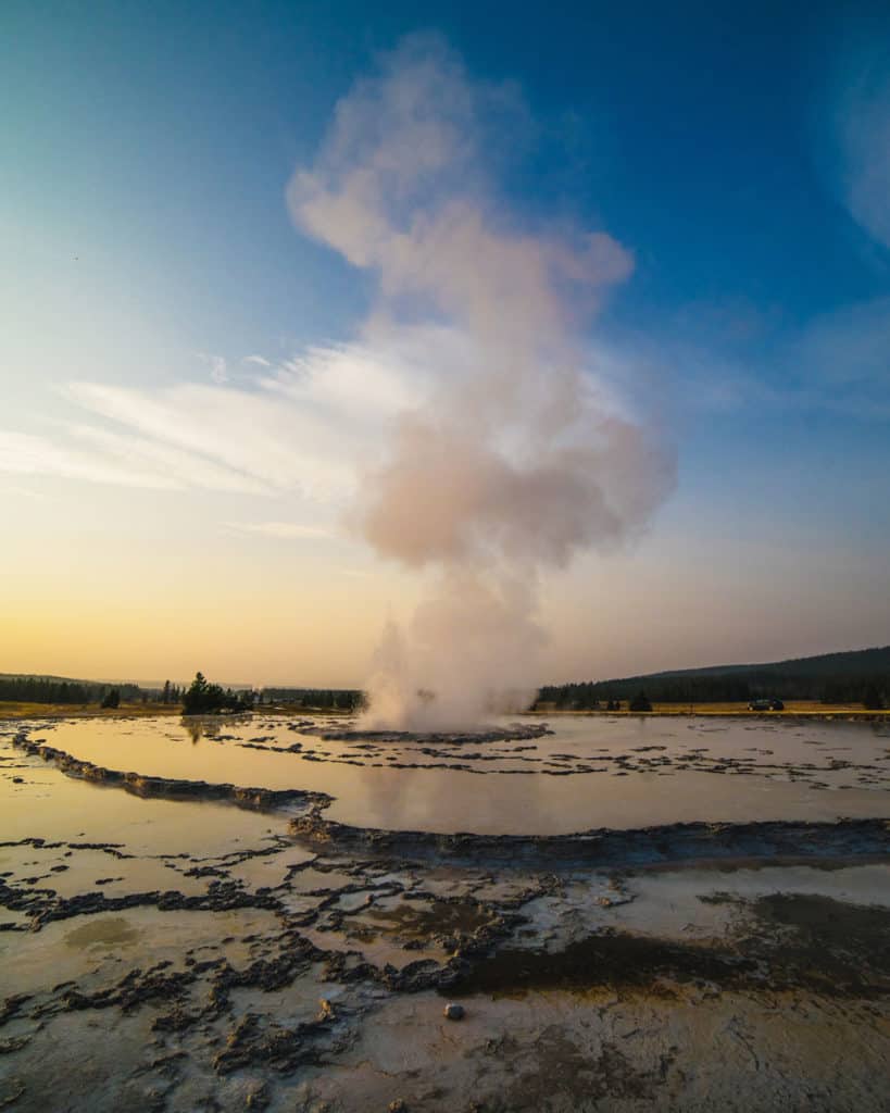 Great-Fountain-Geyser-min