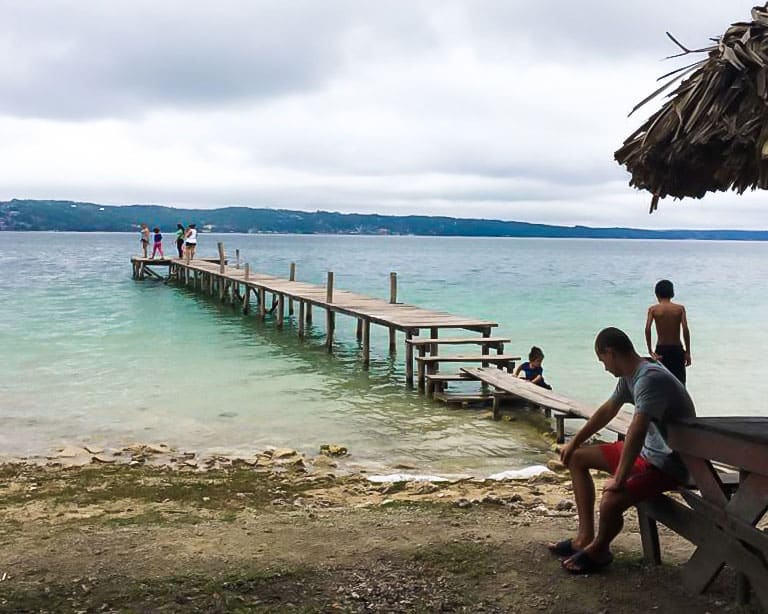 Playa-Chechenal-flores-guatemala-1