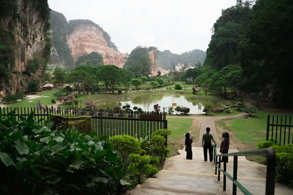 Kek-Lok-Tong-Ipoh tourist place