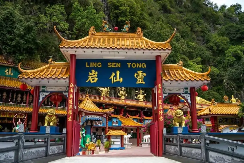 Ling-Sen-Tong-Temple-ipoh place to visit