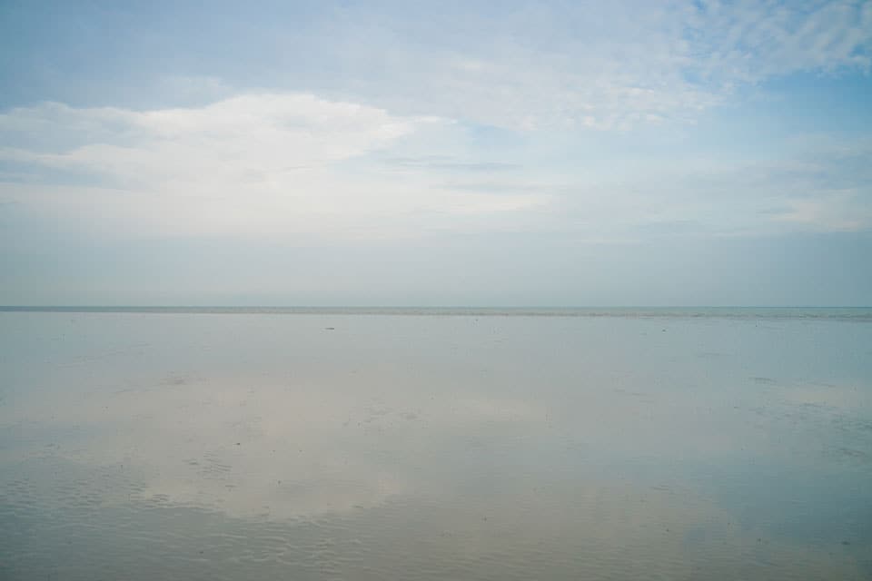 Sky-Mirror-Sasarn-Beach-Malaysia-min