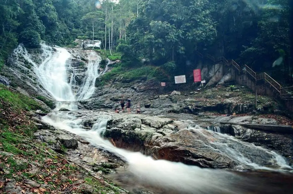 Lata-Iskander-Waterfall