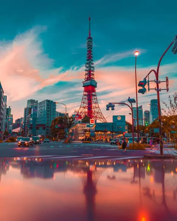 Tokyo-Tower-At-Night