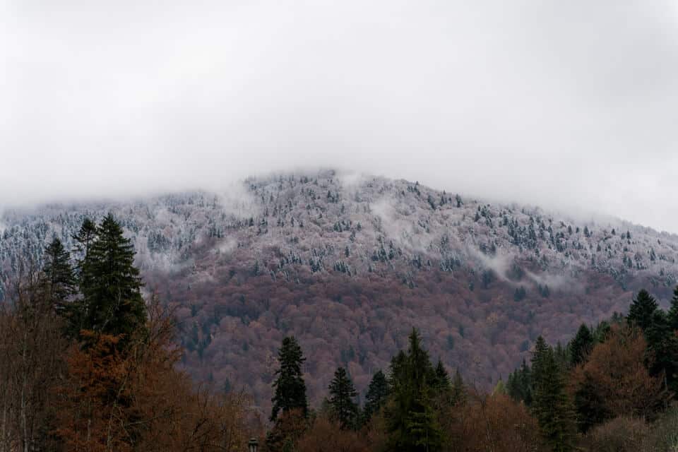 Autumn-Snow-In-Romania