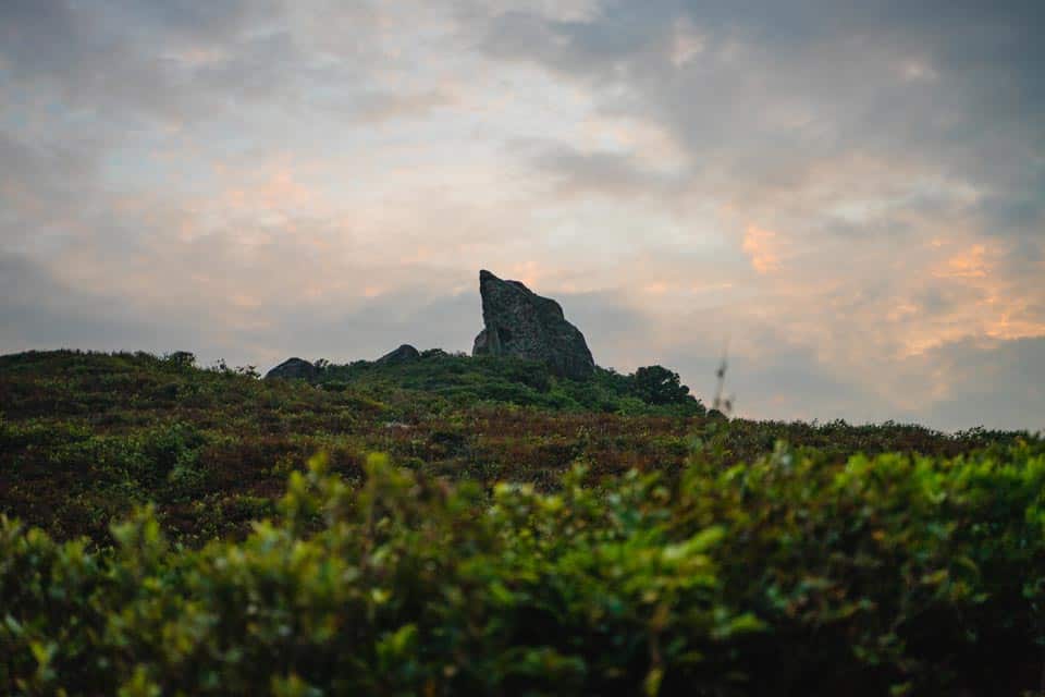 Tung Lung Chau Eagle Tooth Rock