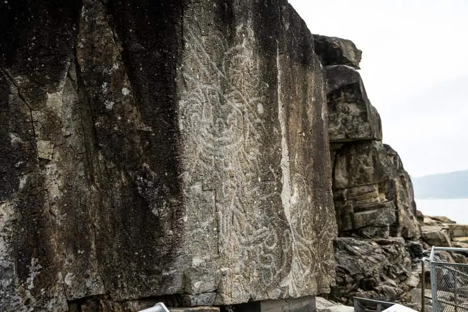 Tung Lung Chau Rock Carving