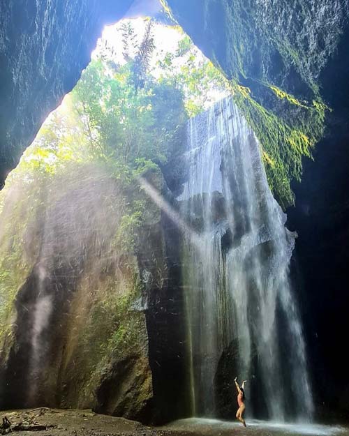 Goa-Rajah-Waterfall-Bali