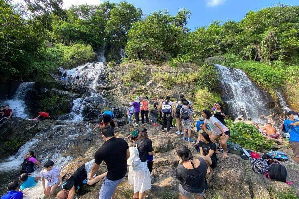Silvermine Waterfall Mui Wo HK