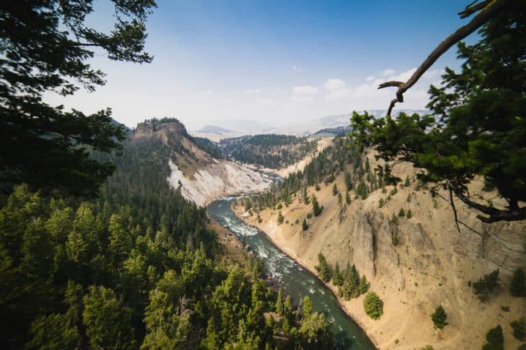 How Many Days To Spend In Yellowstone National Park?