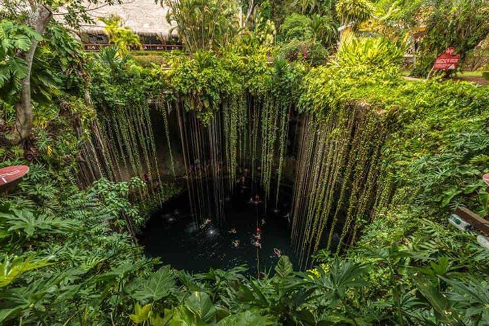 ik-kil cenote Yucatan