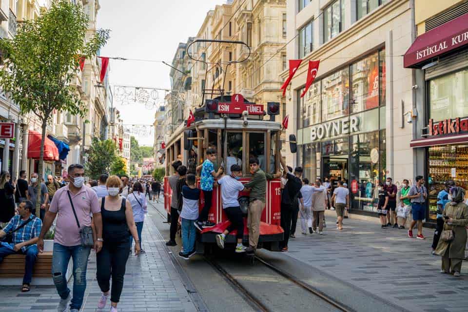 Historic-Tram-Istiklal-Street-Istanbul