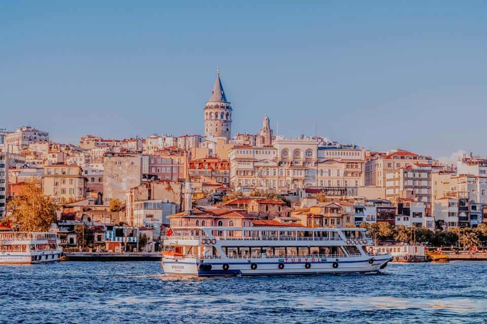 Istanbul-Bosphorus-Cruise-Sunset-