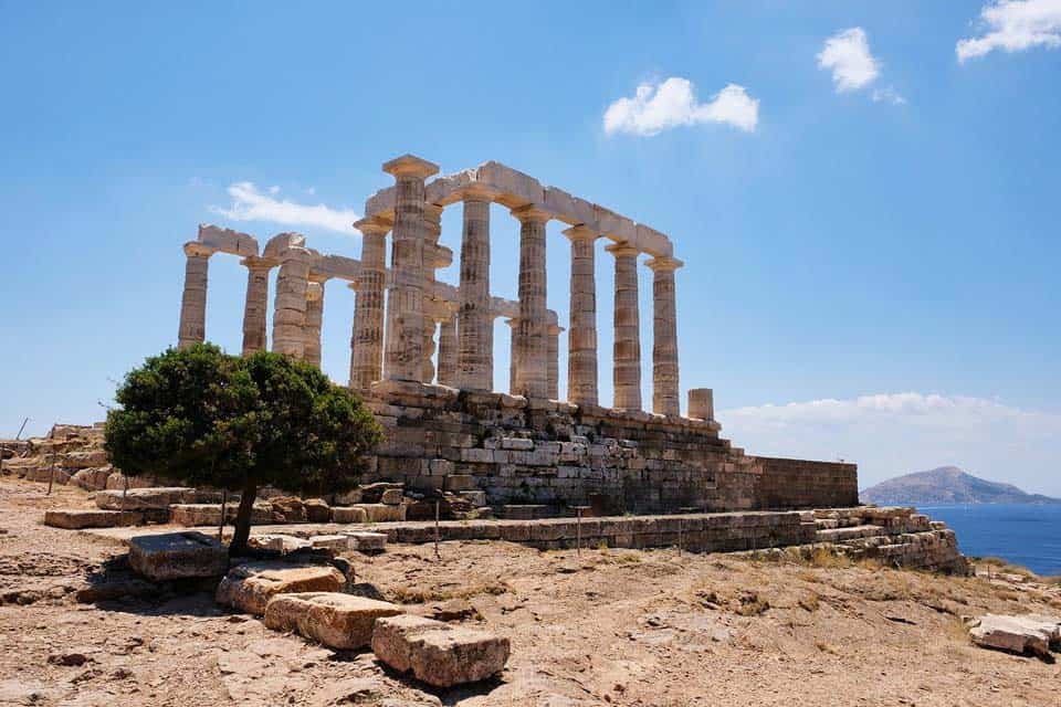 Temple-of-Poseidon-Greek-Mythology-Landmarks