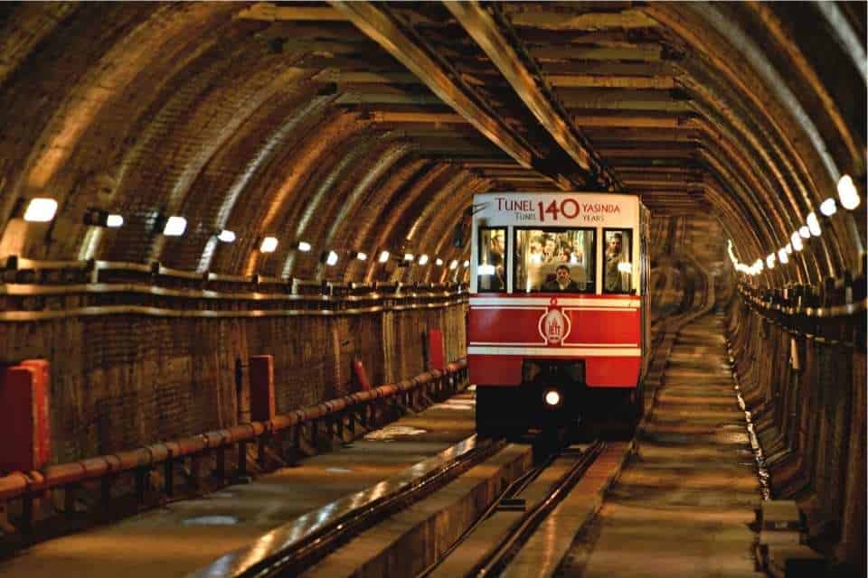 Tunel Istanbul Famous Things