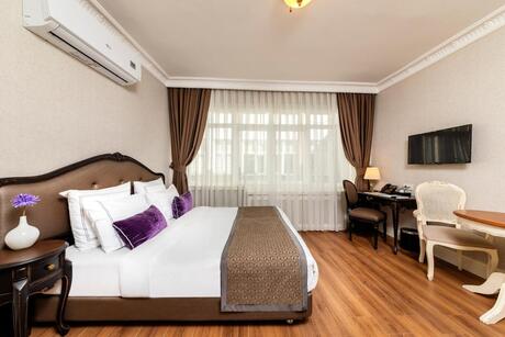 Best Area to Stay In Istanbul Galata