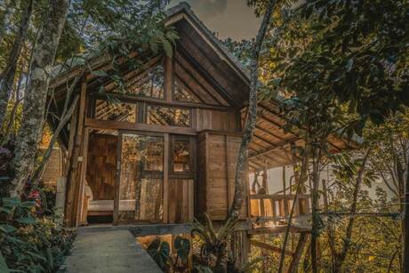 Gumi Ayu EcoHotel Bali treehouse