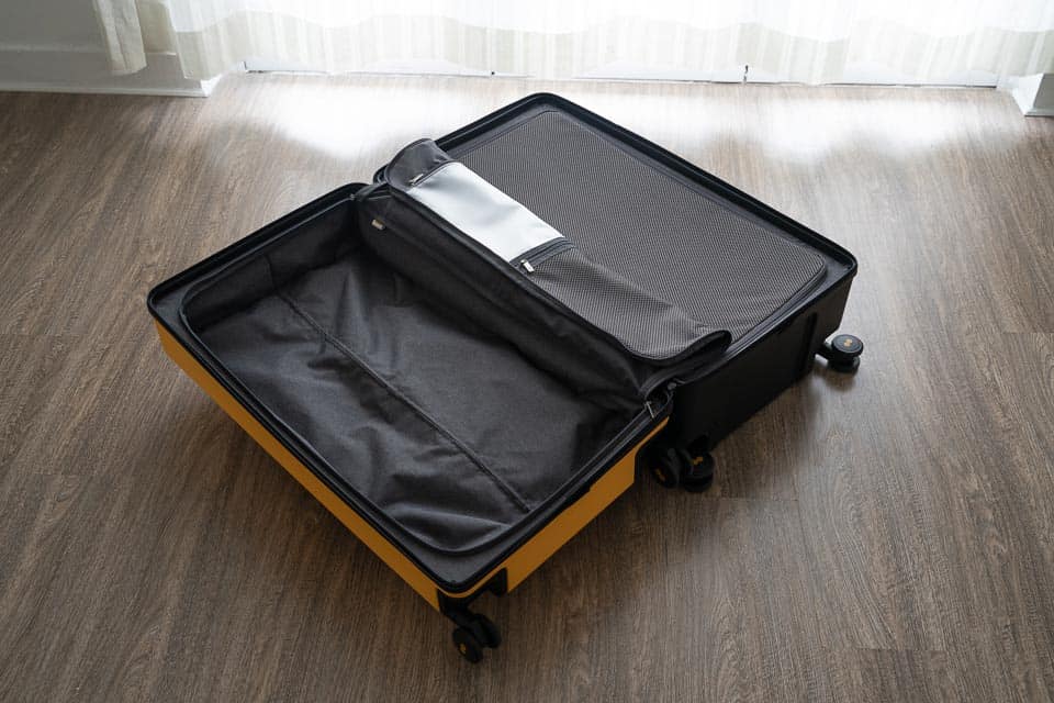 Voyageur suitcase clearance