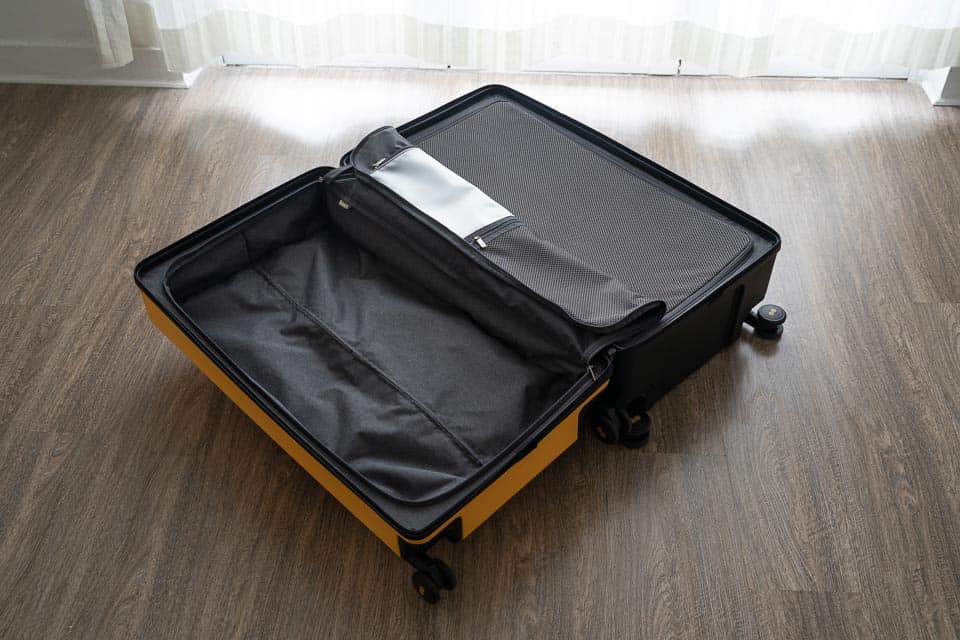 Level-8-Luggage-2