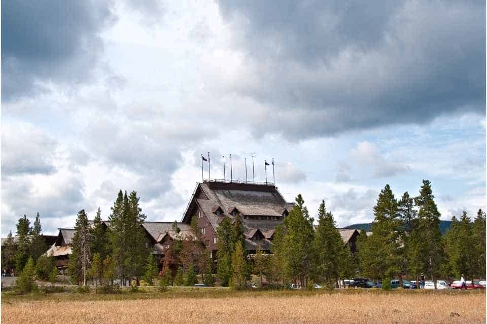 Old Faithful Inn Yellowstone