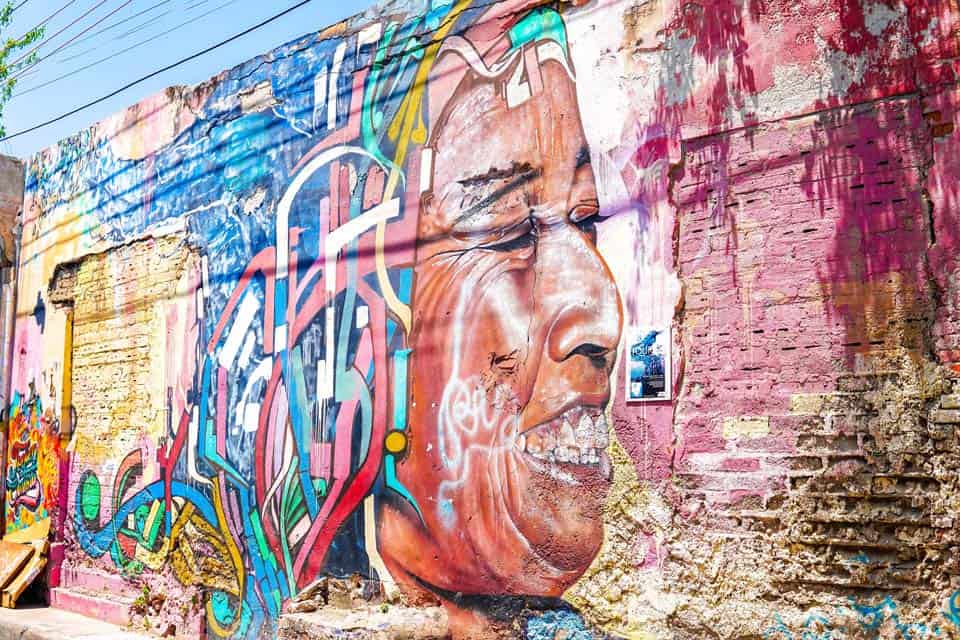 Graffiti-Bogota-Women-on-Wall