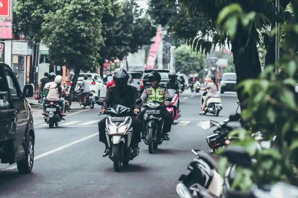 Scooter-Traffic-Bali