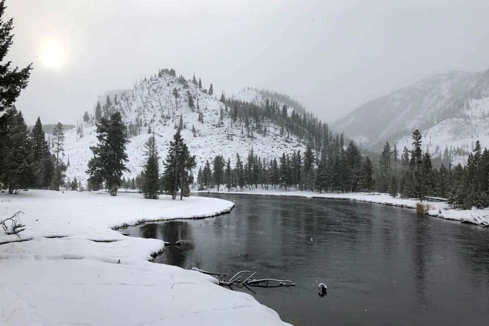 Yellowstone-In-April-Trails