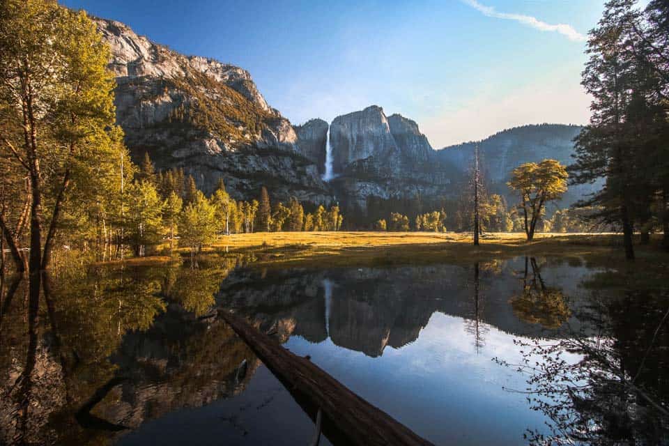 Yosemite-National-Park-Waterfall