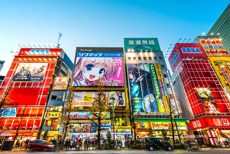 Akihabara-Neon-Signs-Buildings