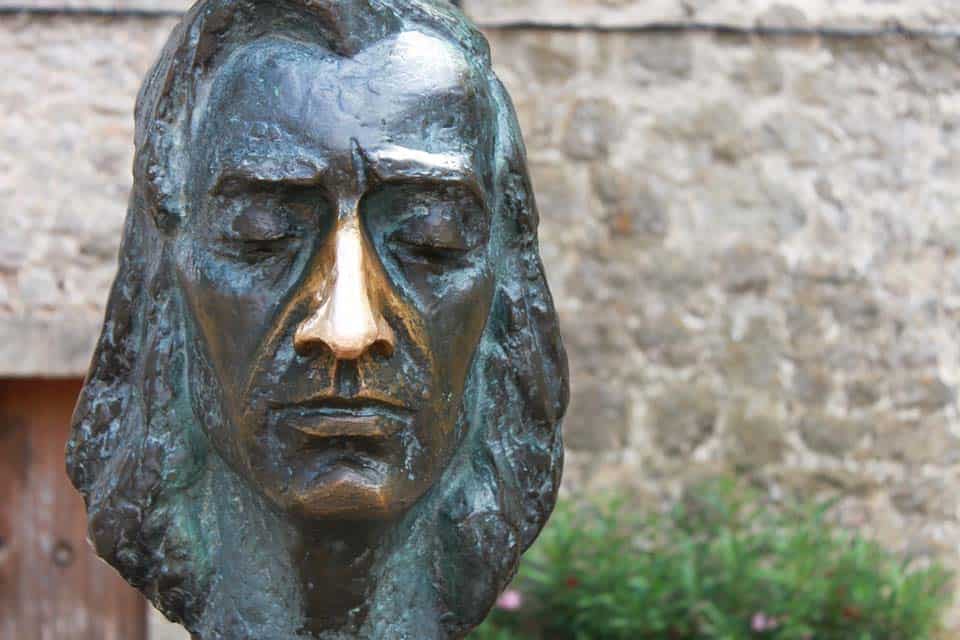 Frederic-Chopin-Statue