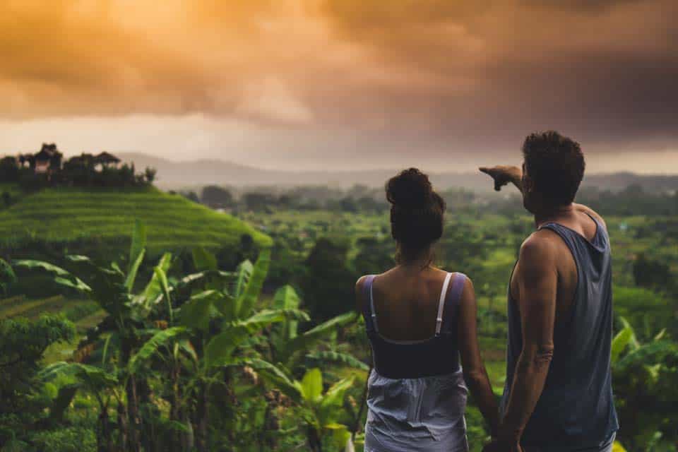 Friends-Traveling-Photo