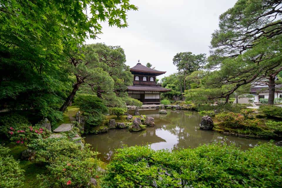 Kyoto-Temple-With-Garden