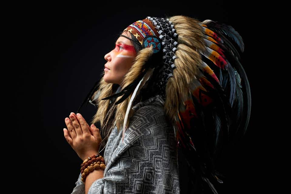 Native-America-Traditional-Outfit