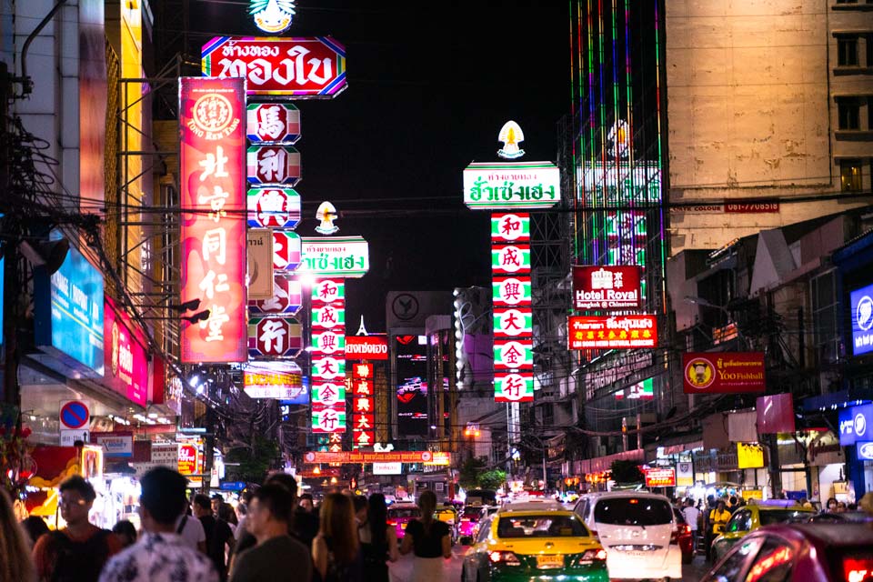 Chinatown-Bangkok-Neon-Signs