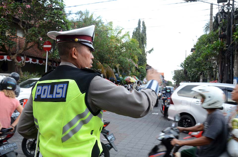 Police-Officer-In-Bali
