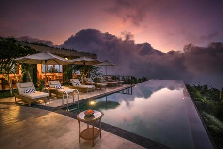 Resort With Infinity Pool Bali
