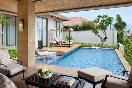 Restaurants-with-Infinity-Pool-Bali