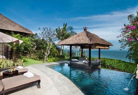 best Bali hotels with infinity pools on beach