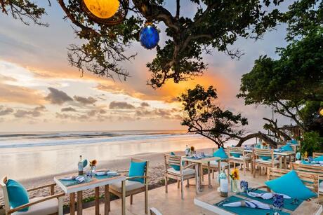 best beach clubs with infinity pool in Bali