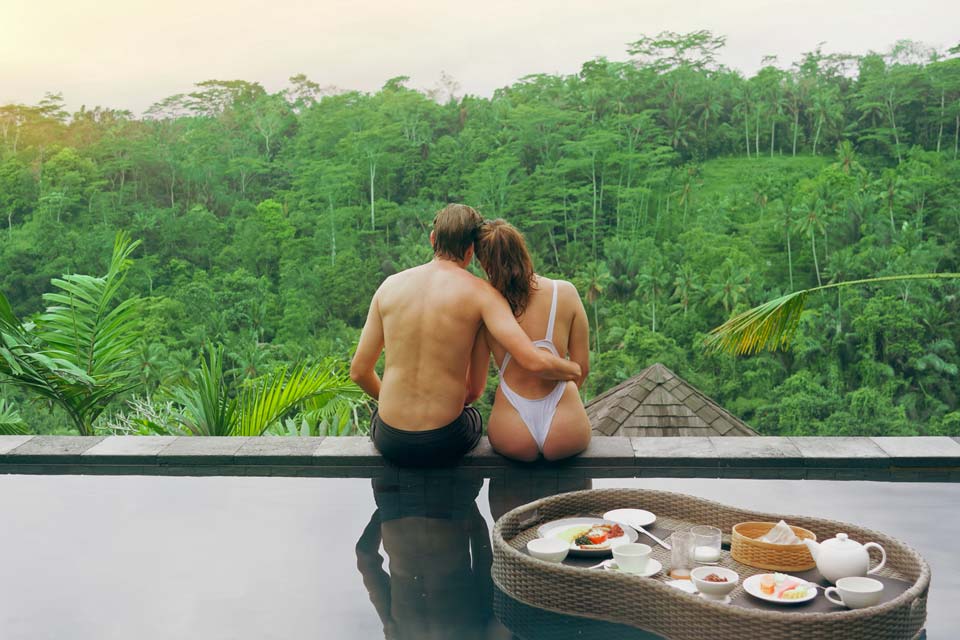 Romantic-Honeymoon-Villa-Bali-Floating-Breakfast-Featured