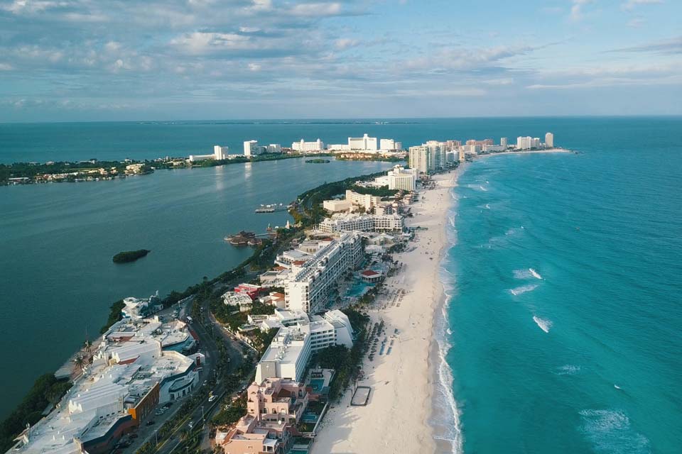 Cancun-Hotel-Zone-Beach