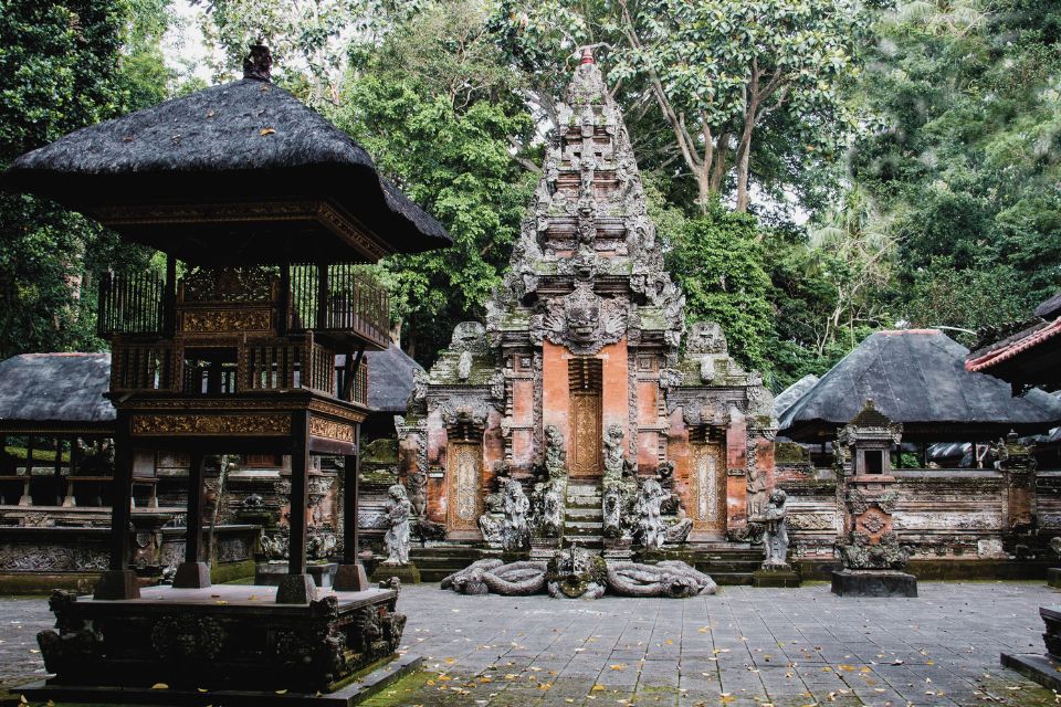 ubud-temple-bali-indonesia