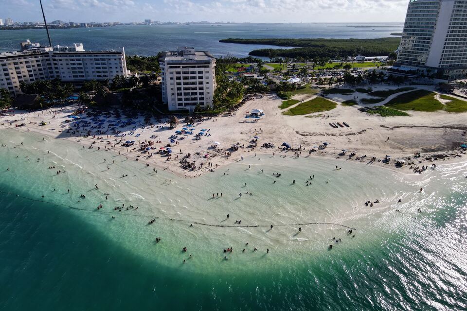 cancun-peak-season