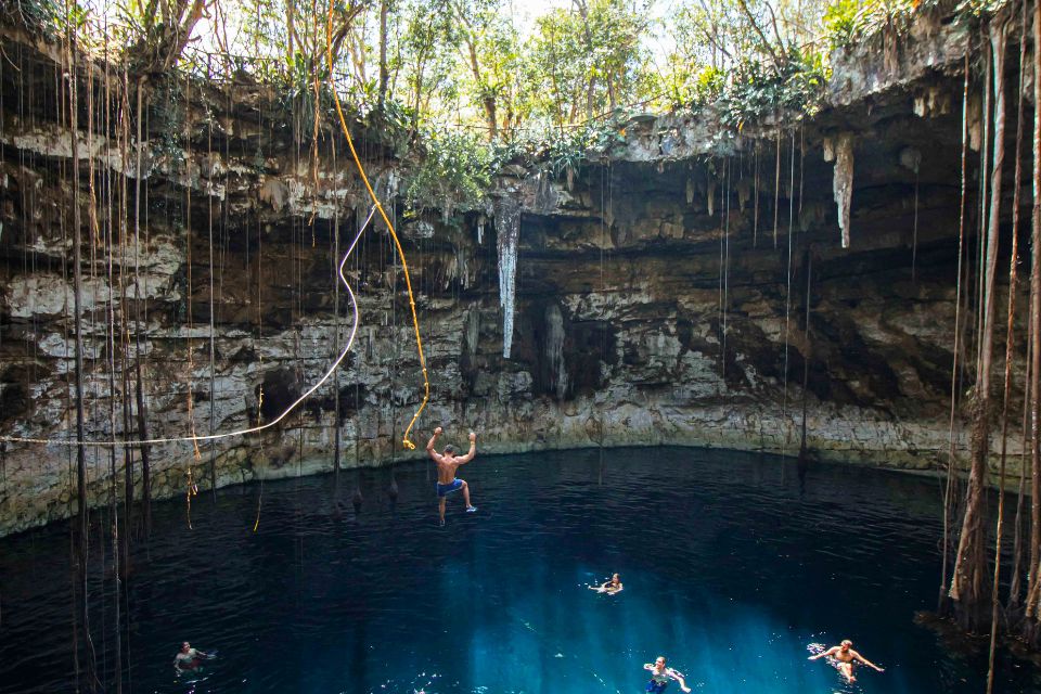 visit-cenotes-in-cancun