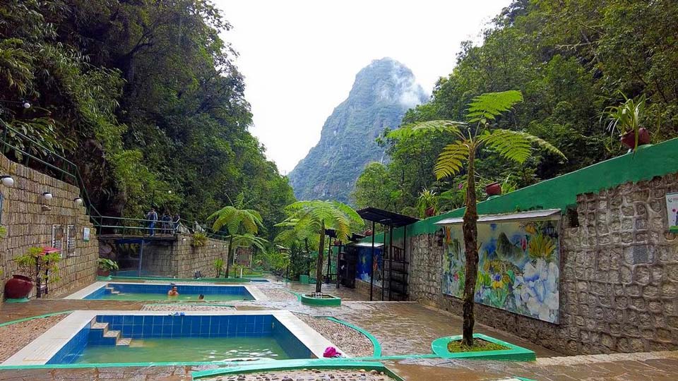 Machu-Picchu-Hot-Springs
