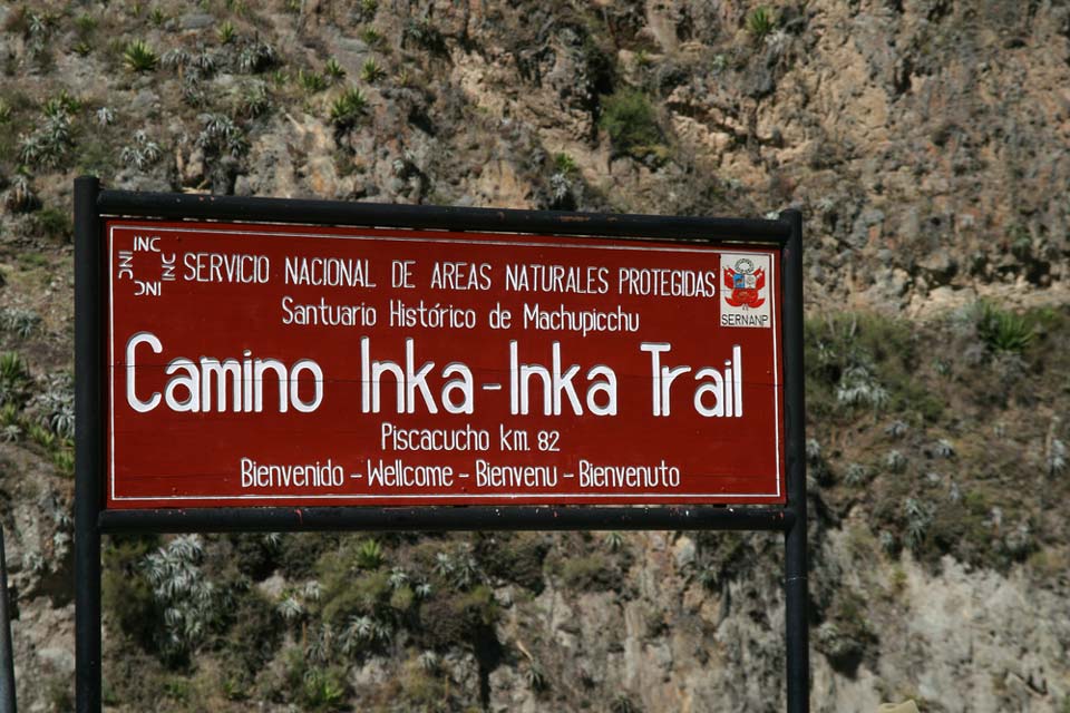 Inca-Trail-Peru-Sign