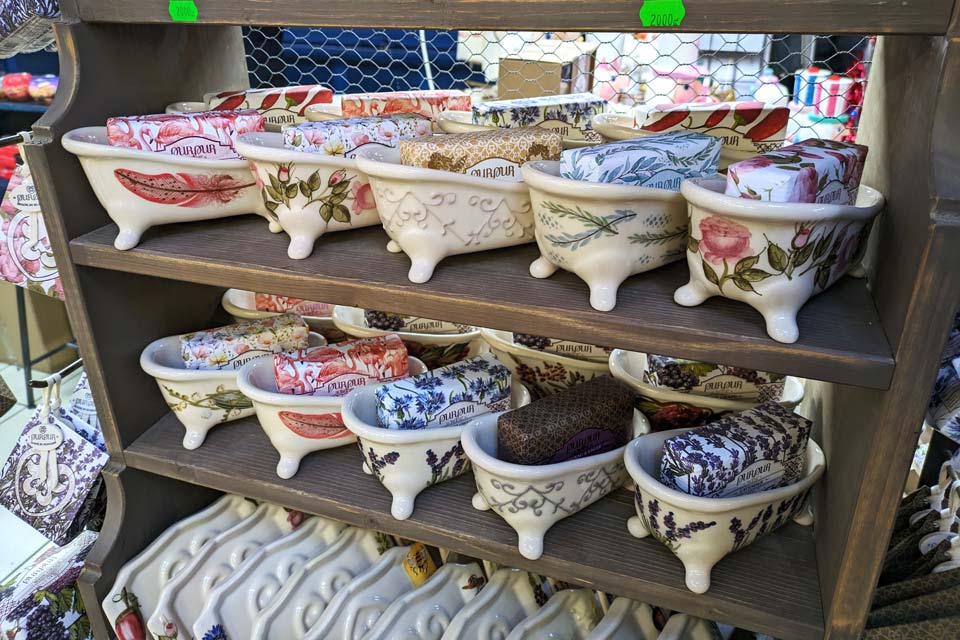 21+ Best Souvenirs From Budapest You Need To Buy! LivingOutLau