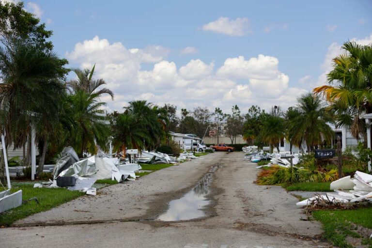 Worst Time To Go To Florida: Avoid These Months! - LivingOutLau